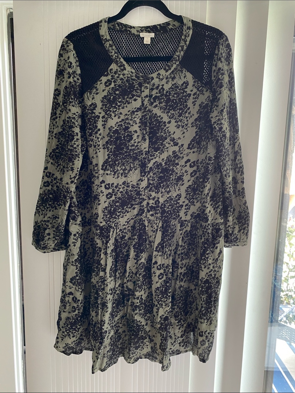 hinge Black Floral Long-Sleeve Tiered Dress